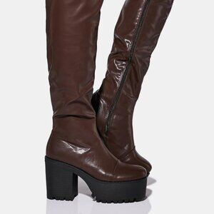 The SECRET  MOCHA SHOW  Knee High Boots ( BRAD NEW !!!! )